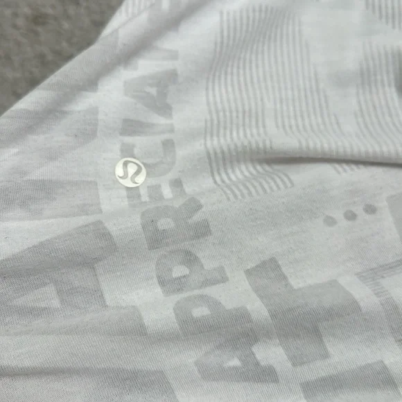 Lululemon Next To Nothing Tank Exploded Manifesto Pop Block Burnout White - Picture 11 of 11